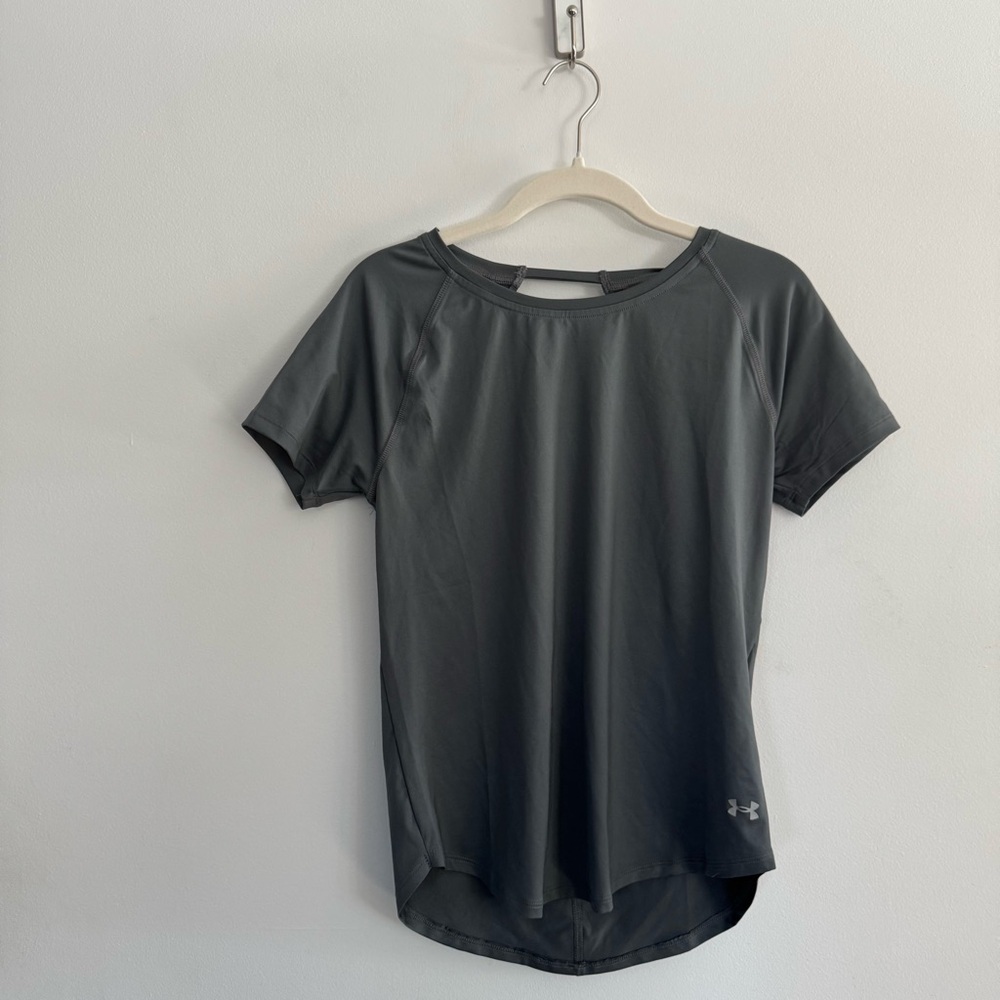Women's Under Armour Open-Back Short Sleeve Top W/Heat Gear Technology Size S